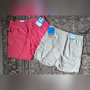 Columbia Red and Tan Shorts Set